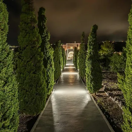 Villa Salfreda In Pool Place
