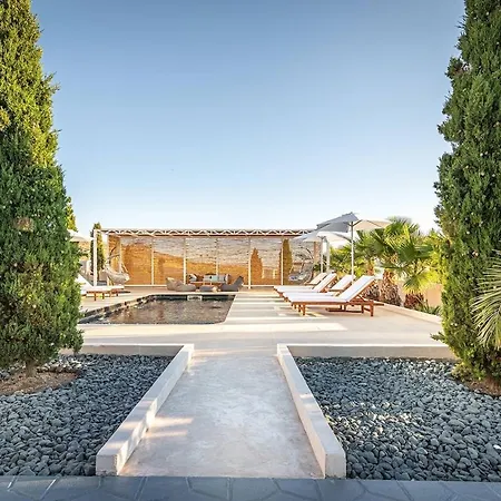 Salfreda In Pool Place Βίλα